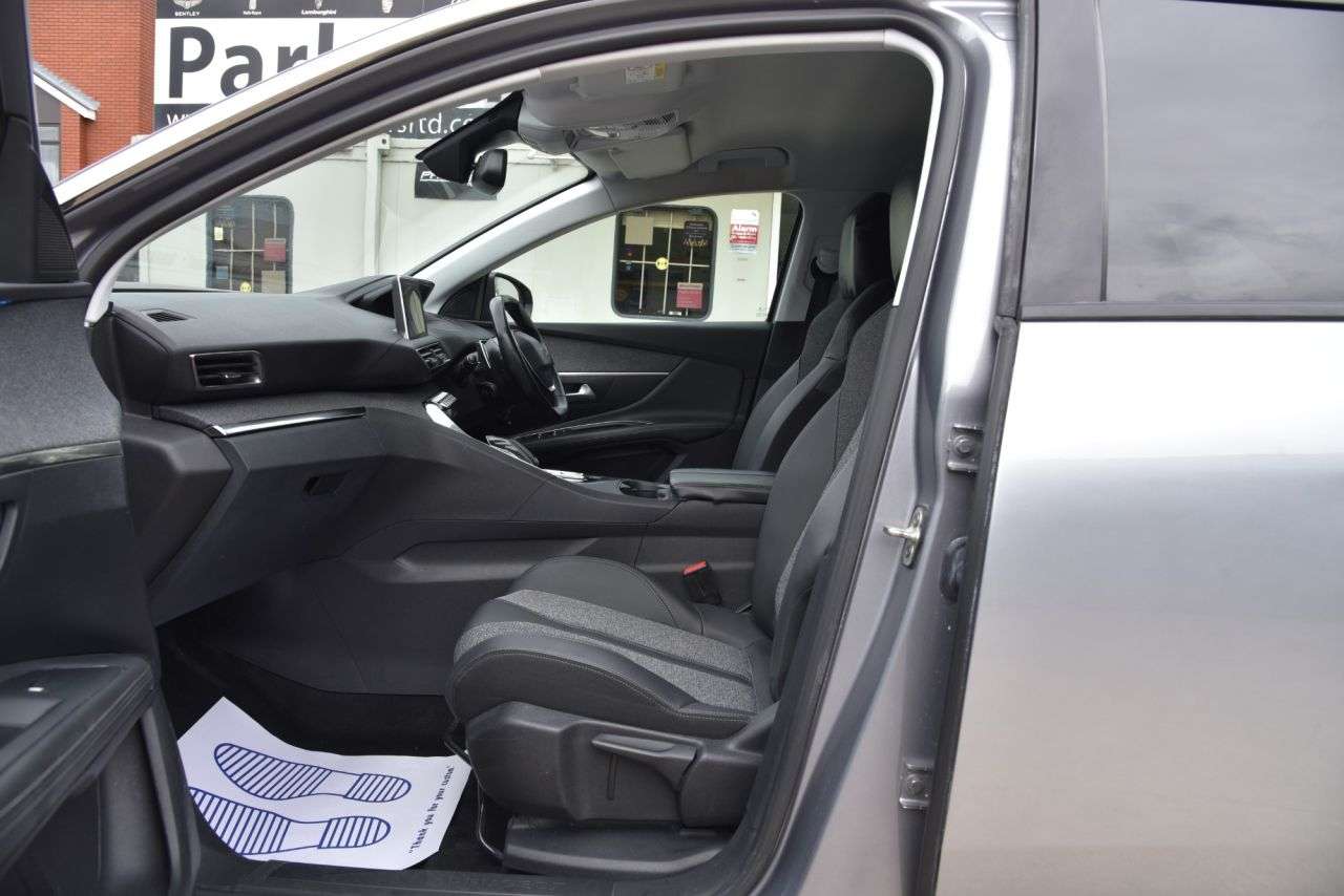 2020 PEUGEOT 3008 2020 PEUGEOT 3008