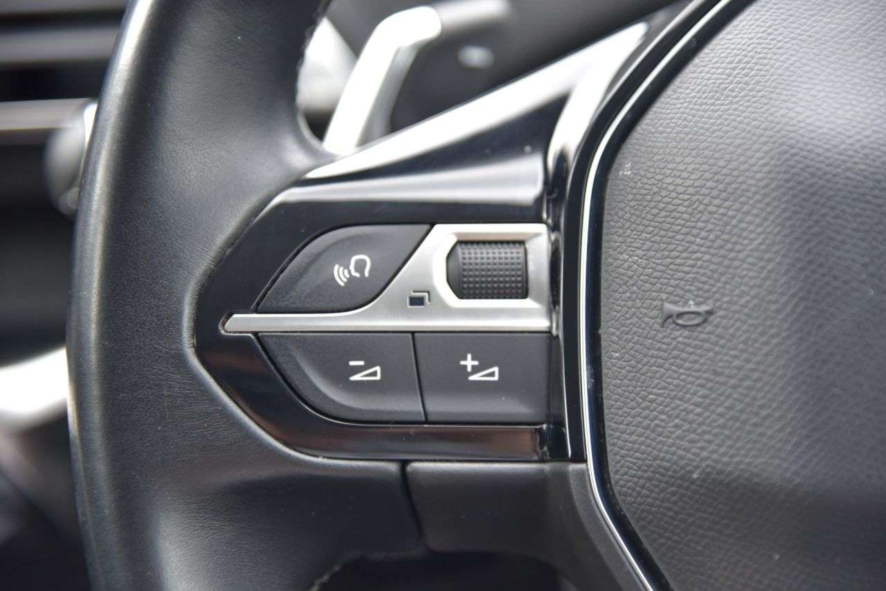 2020 PEUGEOT 3008 2020 PEUGEOT 3008