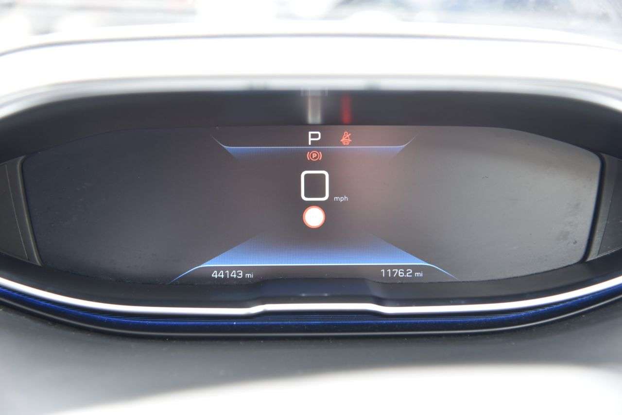 2020 PEUGEOT 3008 2020 PEUGEOT 3008