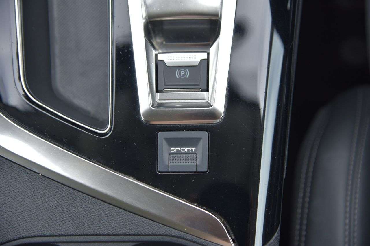 2020 PEUGEOT 3008 2020 PEUGEOT 3008