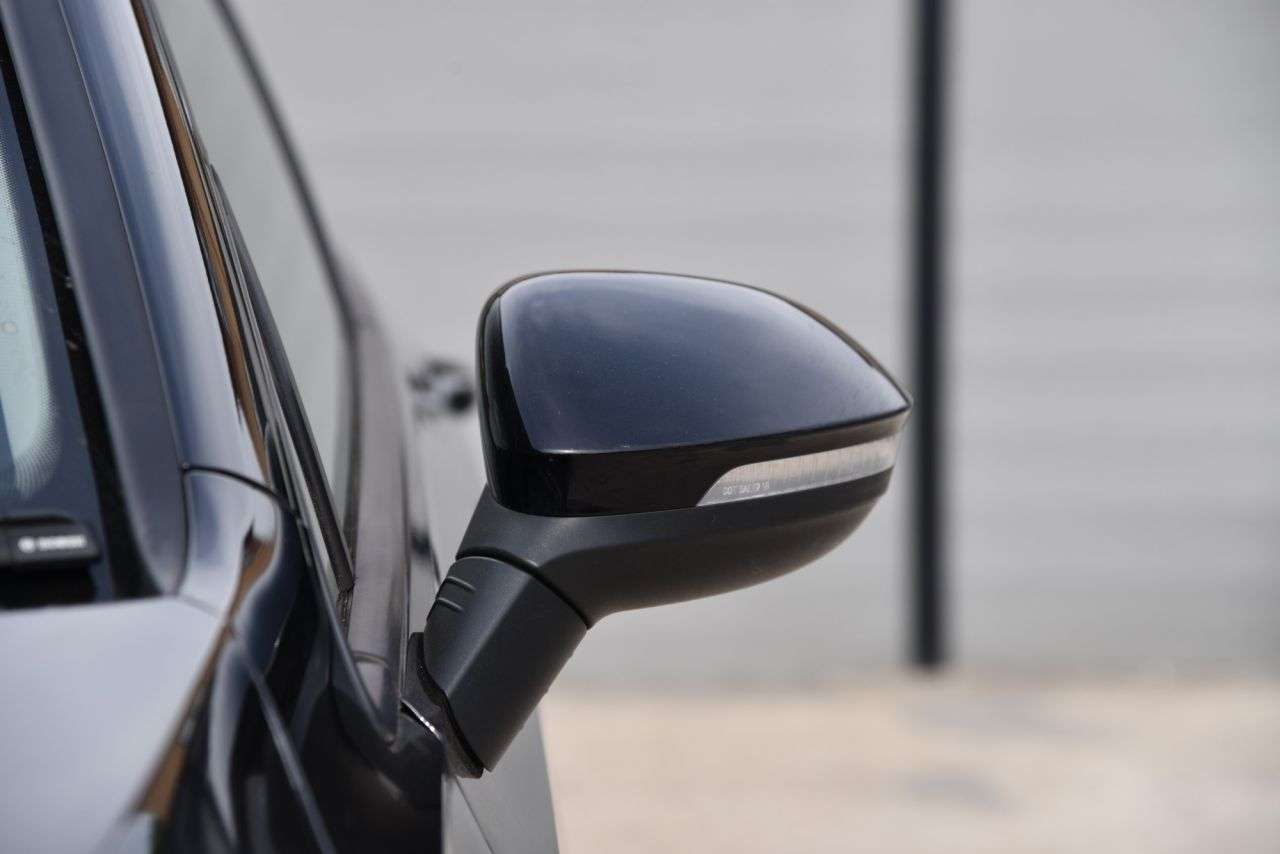 2021 VOLKSWAGEN GOLF 2021 VOLKSWAGEN GOLF