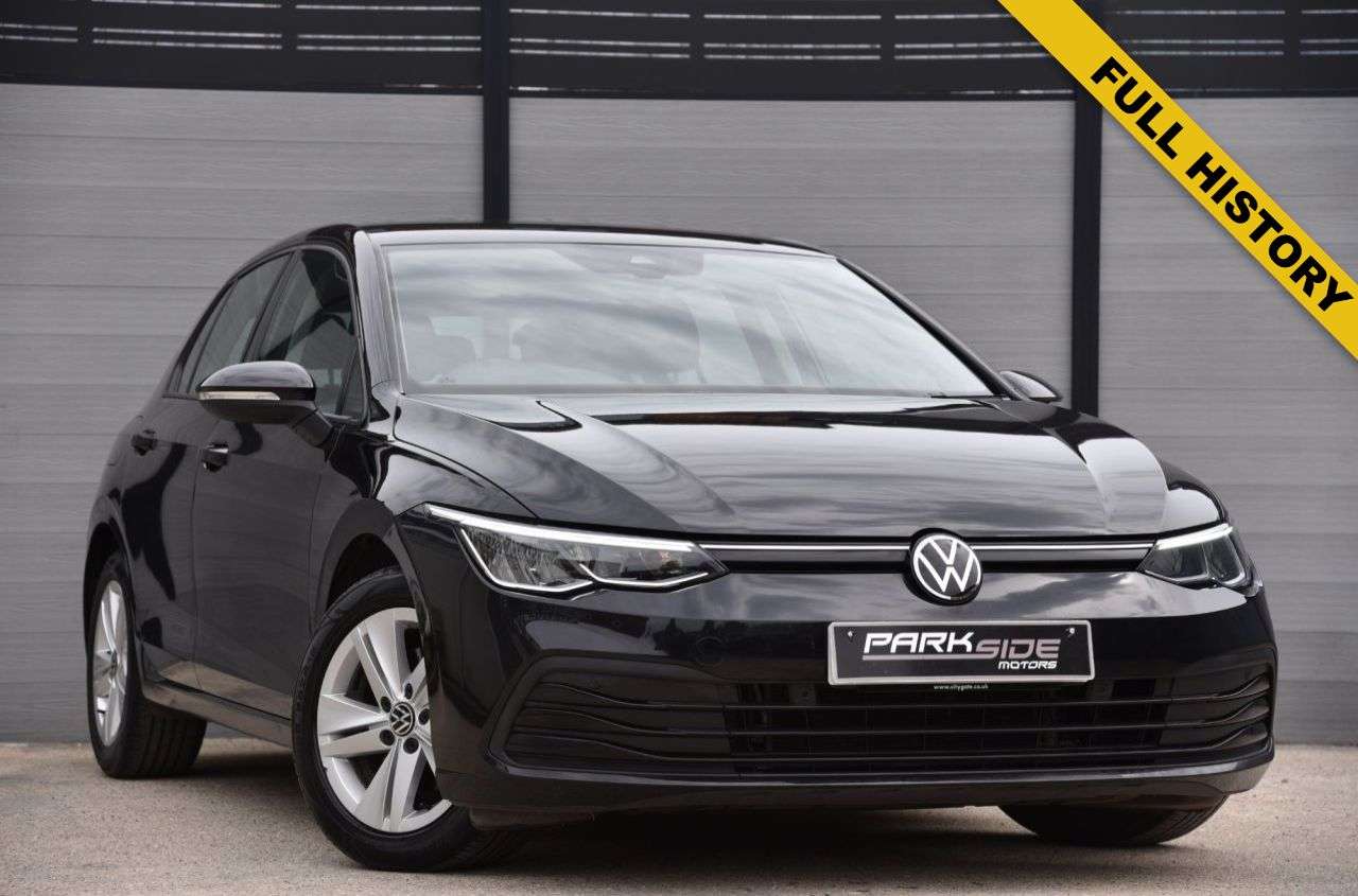 A 2021 VOLKSWAGEN GOLF 1.5 eTSI MHEV Life Hatchback 5dr Petrol Hybrid DSG Euro 6 (s/s) (150 ps) DI A 2021 VOLKSWAGEN GOLF 1.5 eTSI MHEV Life Hatchback 5dr Petrol Hybrid DSG Euro 6 (s/s) (150 ps) DI