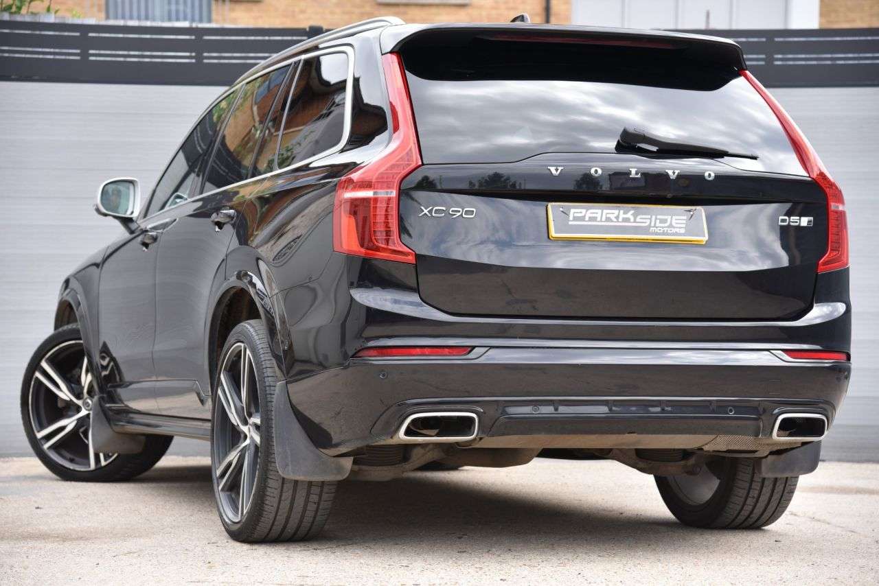 A 2018 VOLVO XC90 2.0 D5 PowerPulse R-Design Pro SUV 5dr Diesel Auto 4WD Euro 6 (s/s) (235 ps A 2018 VOLVO XC90 2.0 D5 PowerPulse R-Design Pro SUV 5dr Diesel Auto 4WD Euro 6 (s/s) (235 ps
