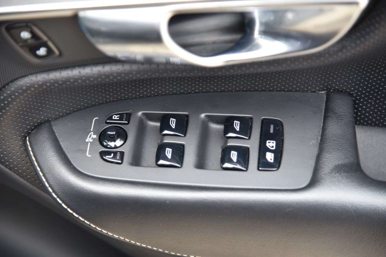 2018 VOLVO XC90 2018 VOLVO XC90