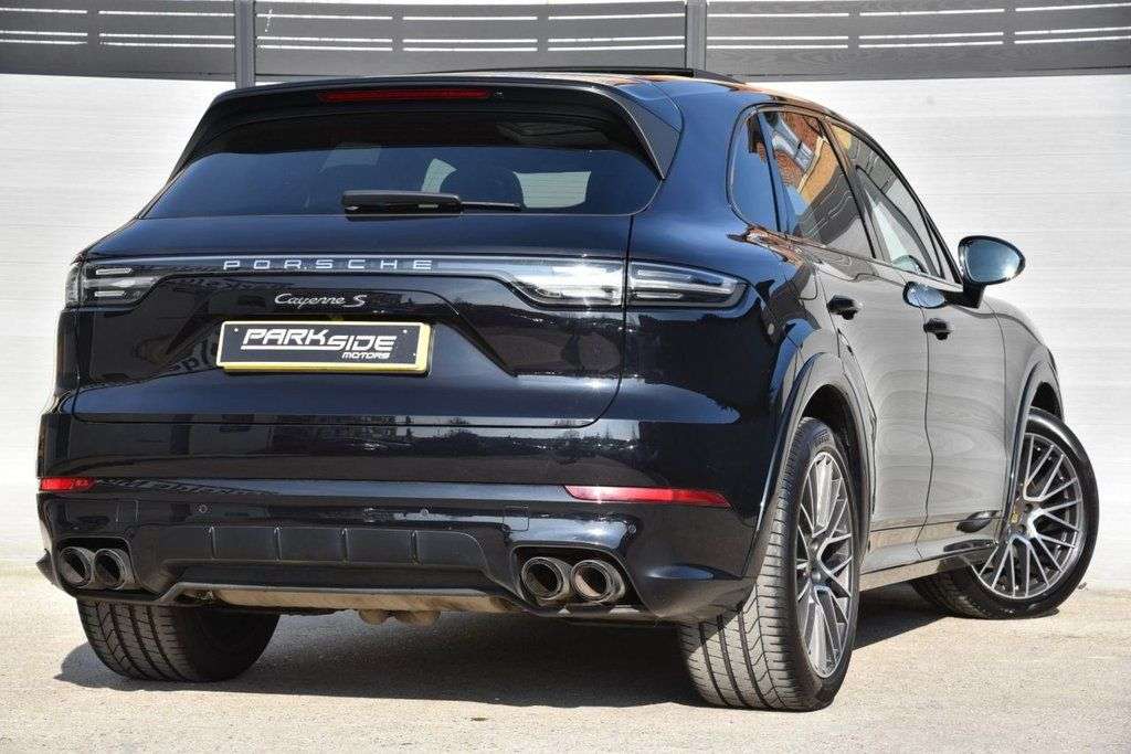 2023 PORSCHE CAYENNE 2023 PORSCHE CAYENNE