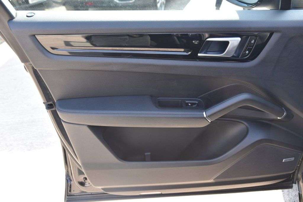 2023 PORSCHE CAYENNE 2023 PORSCHE CAYENNE