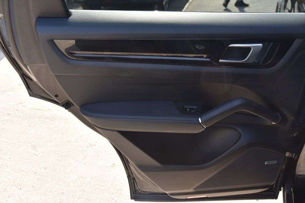 2023 PORSCHE CAYENNE 2023 PORSCHE CAYENNE