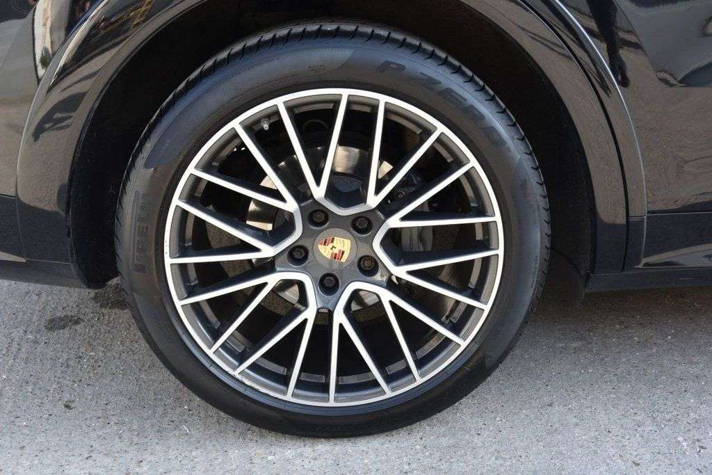 2023 PORSCHE CAYENNE 2023 PORSCHE CAYENNE