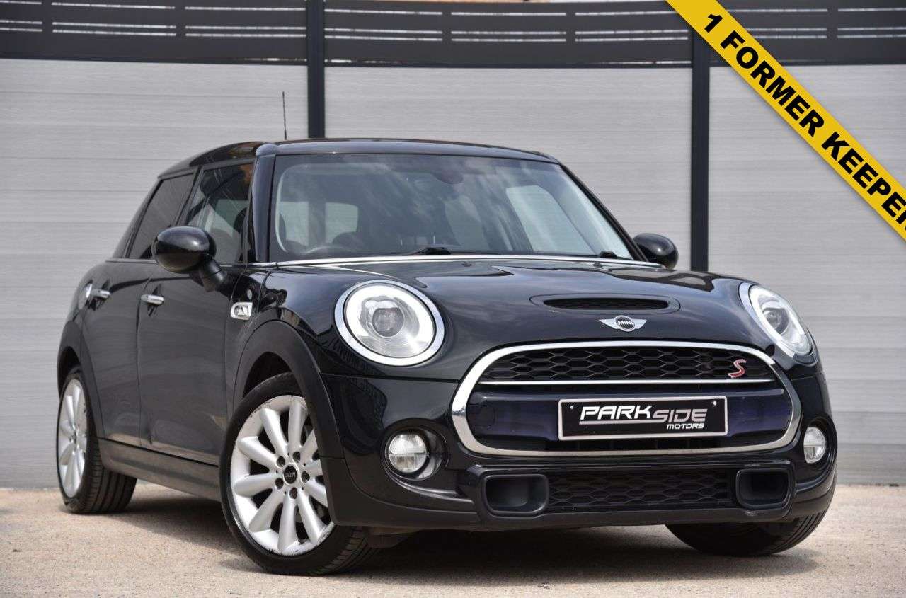 A 2016 MINI HATCH 2.0 Cooper S Hatchback 5dr Petrol Auto Euro 6 (s/s) (192 ps) 1 FORMER KEEPE A 2016 MINI HATCH 2.0 Cooper S Hatchback 5dr Petrol Auto Euro 6 (s/s) (192 ps) 1 FORMER KEEPE