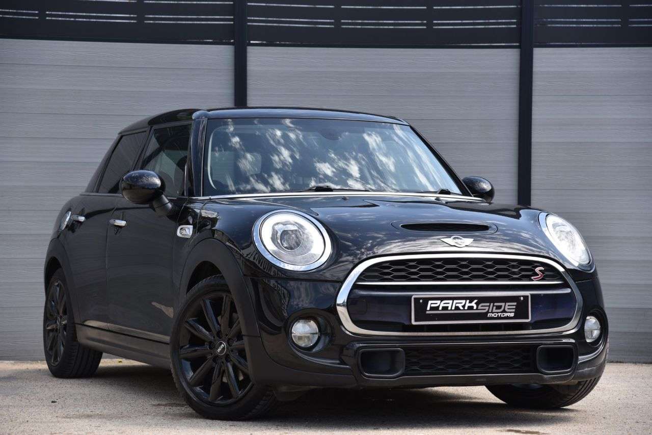 A 2016 MINI HATCH 2.0 Cooper S Hatchback 5dr Petrol Auto Euro 6 (s/s) (192 ps) 1 FORMER KEEPE A 2016 MINI HATCH 2.0 Cooper S Hatchback 5dr Petrol Auto Euro 6 (s/s) (192 ps) 1 FORMER KEEPE