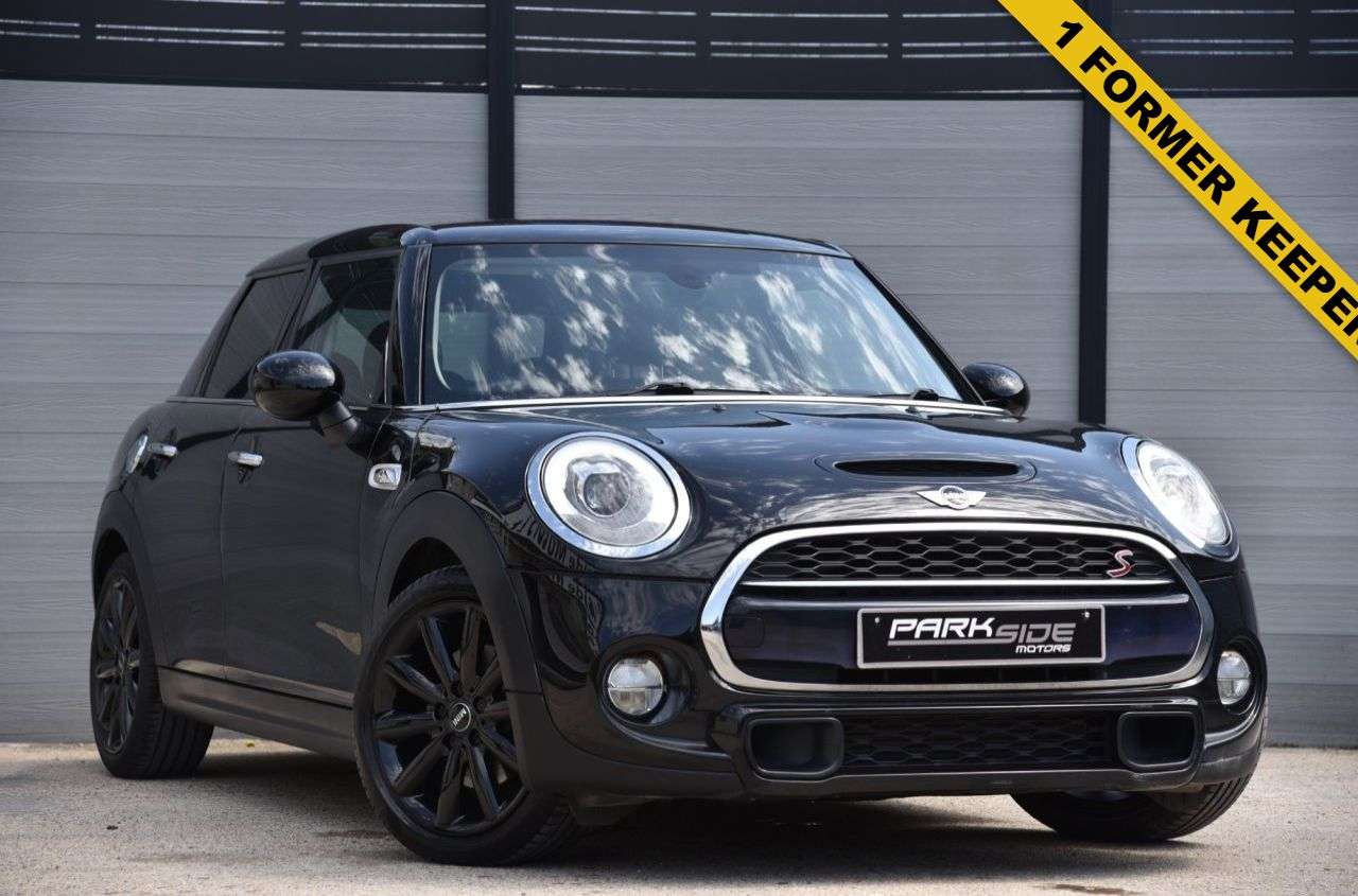 A 2016 MINI HATCH 2.0 Cooper S Hatchback 5dr Petrol Auto Euro 6 (s/s) (192 ps) 1 FORMER KEEPE A 2016 MINI HATCH 2.0 Cooper S Hatchback 5dr Petrol Auto Euro 6 (s/s) (192 ps) 1 FORMER KEEPE