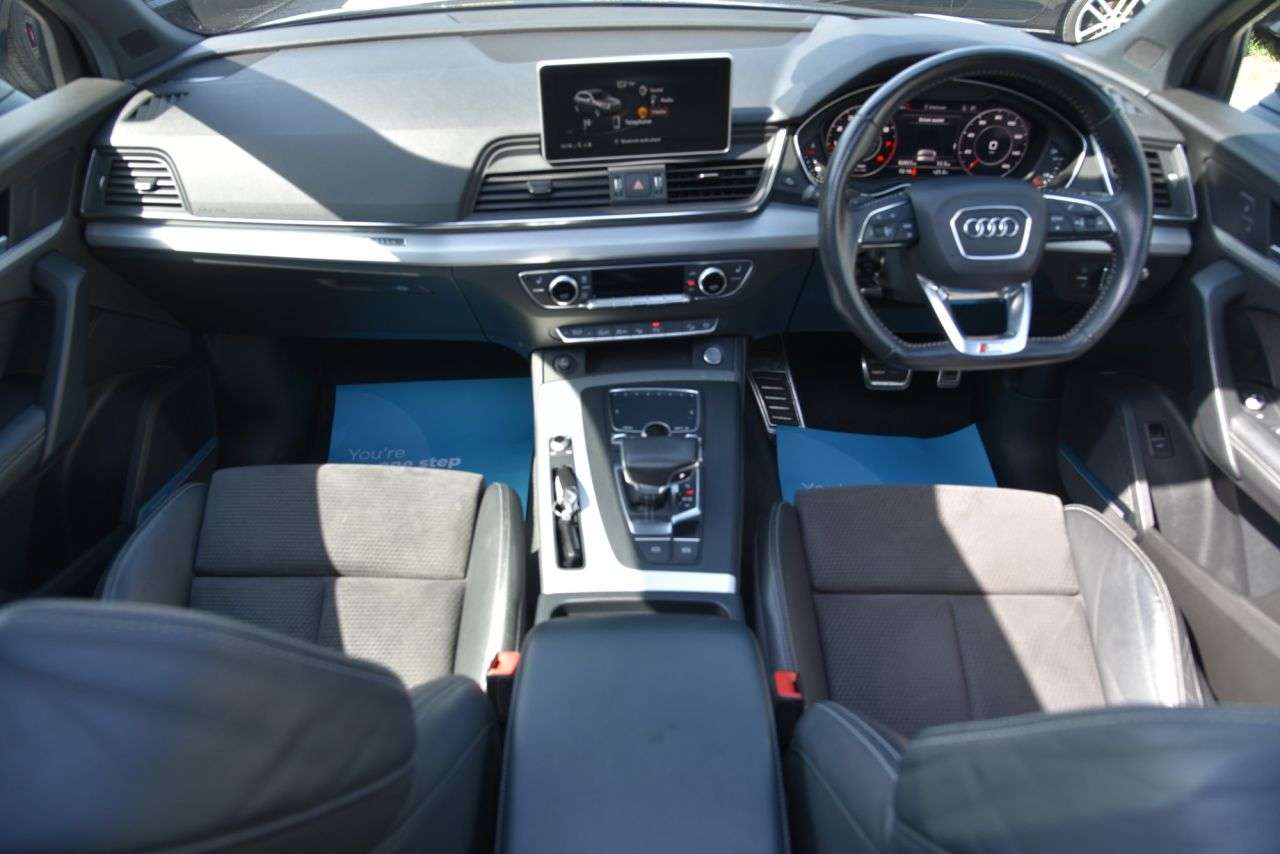 A 2017 AUDI Q5 2.0 TFSI S line SUV 5dr Petrol S Tronic quattro Euro 6 (s/s) (252 ps) SATNA A 2017 AUDI Q5 2.0 TFSI S line SUV 5dr Petrol S Tronic quattro Euro 6 (s/s) (252 ps) SATNA