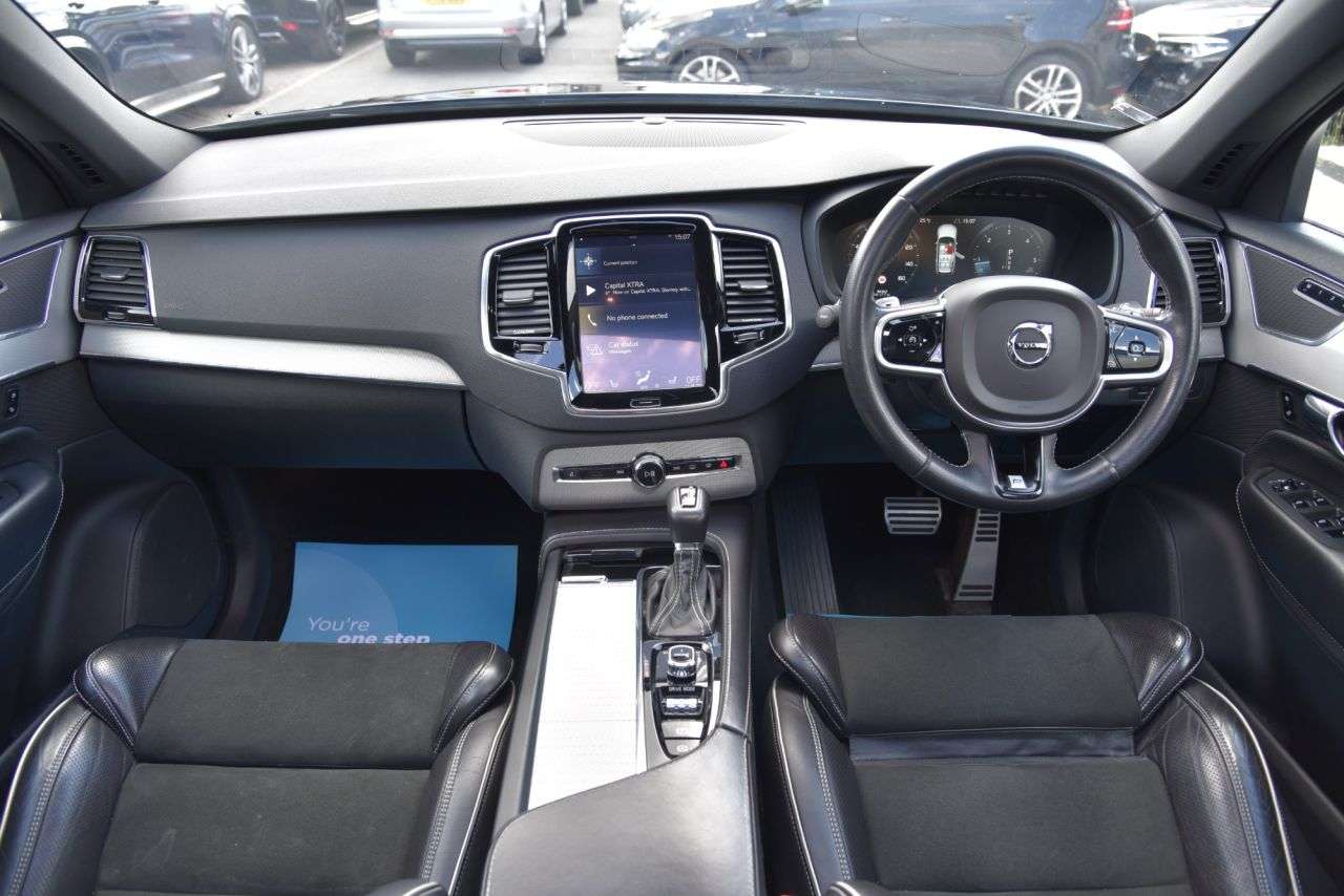 A 2016 VOLVO XC90 2.0 D5 R-Design SUV 5dr Diesel Geartronic 4WD Euro 6 (s/s) (225 ps) XENIUM A 2016 VOLVO XC90 2.0 D5 R-Design SUV 5dr Diesel Geartronic 4WD Euro 6 (s/s) (225 ps) XENIUM