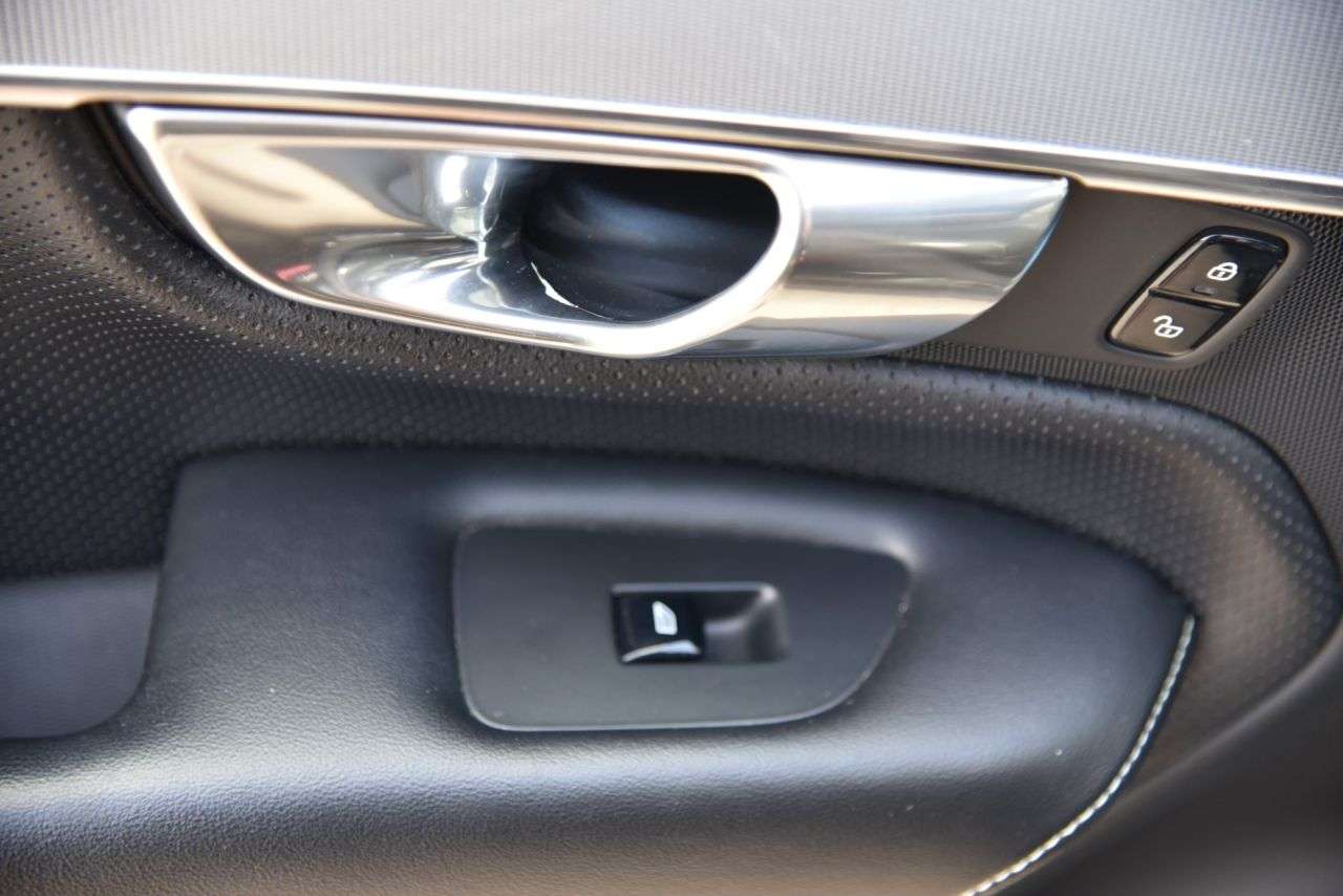 2016 VOLVO XC90 2016 VOLVO XC90