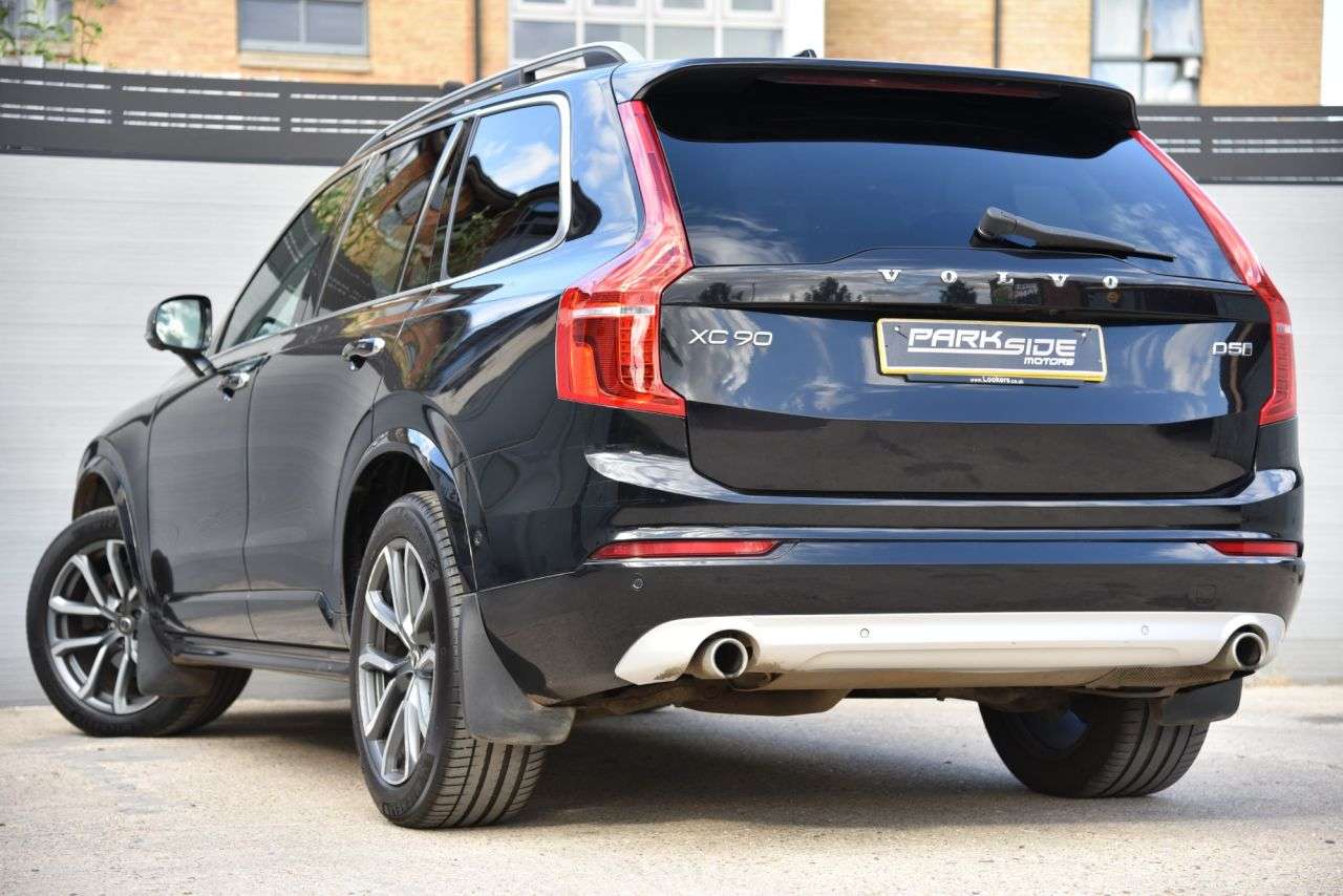 A 2018 VOLVO XC90 2.0 D5 PowerPulse Momentum Pro SUV 5dr Diesel Auto 4WD Euro 6 (s/s) (235 ps A 2018 VOLVO XC90 2.0 D5 PowerPulse Momentum Pro SUV 5dr Diesel Auto 4WD Euro 6 (s/s) (235 ps