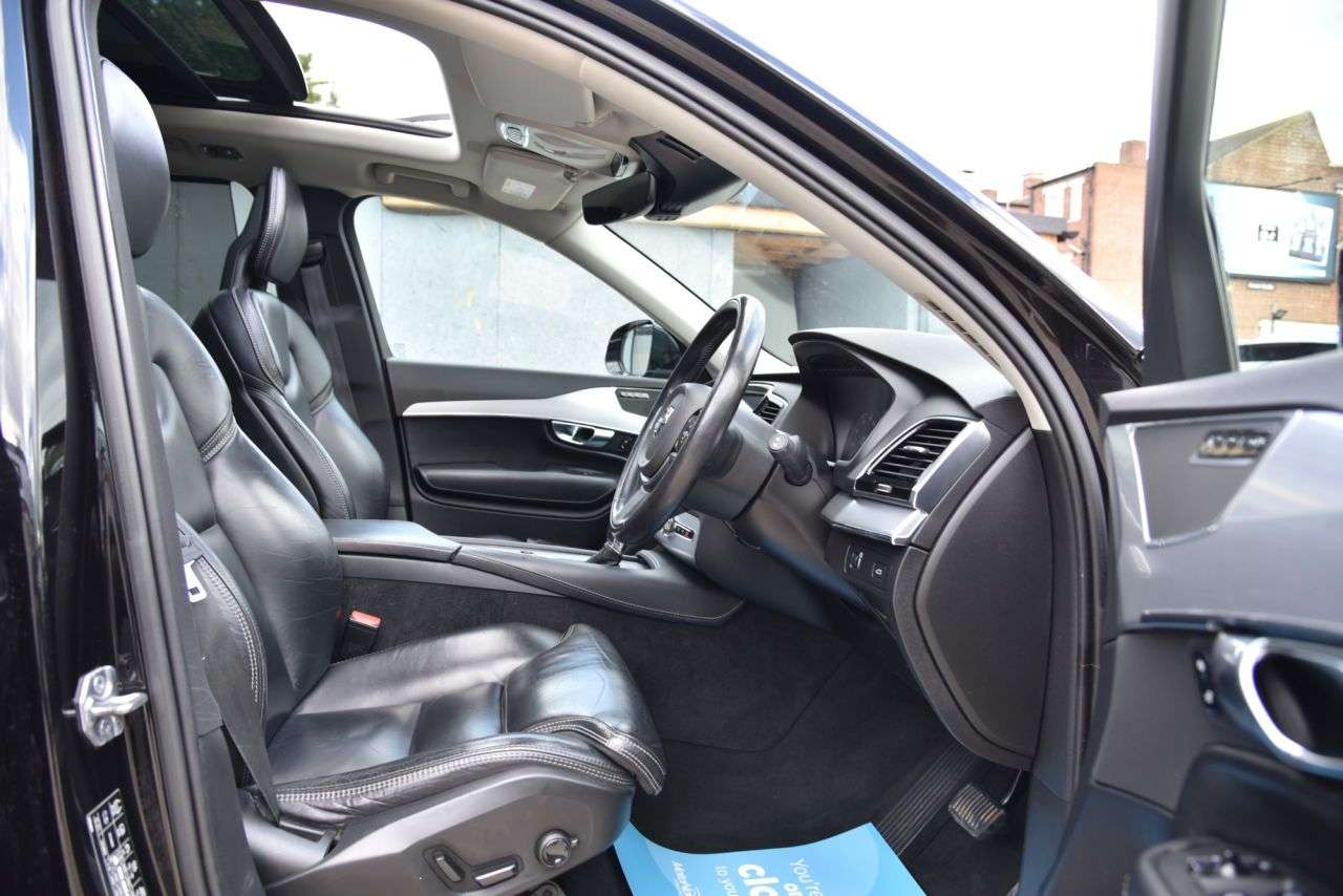 A 2018 VOLVO XC90 2.0 D5 PowerPulse Momentum Pro SUV 5dr Diesel Auto 4WD Euro 6 (s/s) (235 ps A 2018 VOLVO XC90 2.0 D5 PowerPulse Momentum Pro SUV 5dr Diesel Auto 4WD Euro 6 (s/s) (235 ps