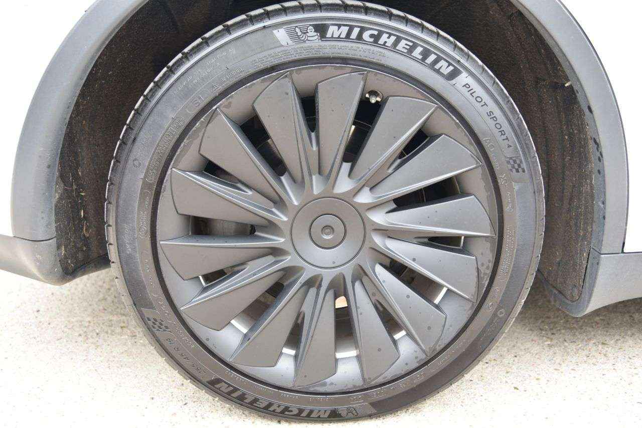 2022 TESLA MODEL Y 2022 TESLA MODEL Y