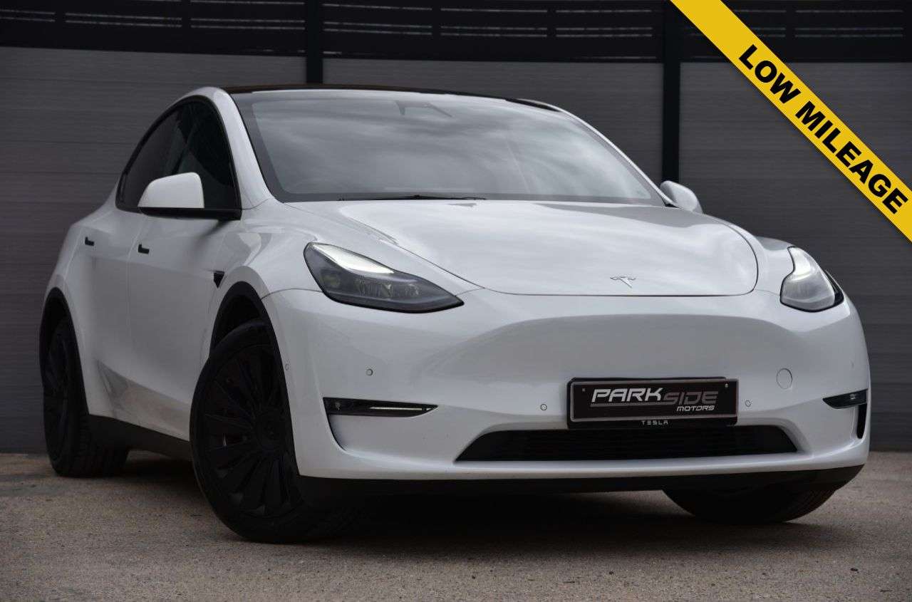 A 2022 TESLA MODEL Y (Dual Motor) Long Range SUV 5dr Electric Auto 4WDE (384 bhp) 1 FORMER KEEPE A 2022 TESLA MODEL Y (Dual Motor) Long Range SUV 5dr Electric Auto 4WDE (384 bhp) 1 FORMER KEEPE