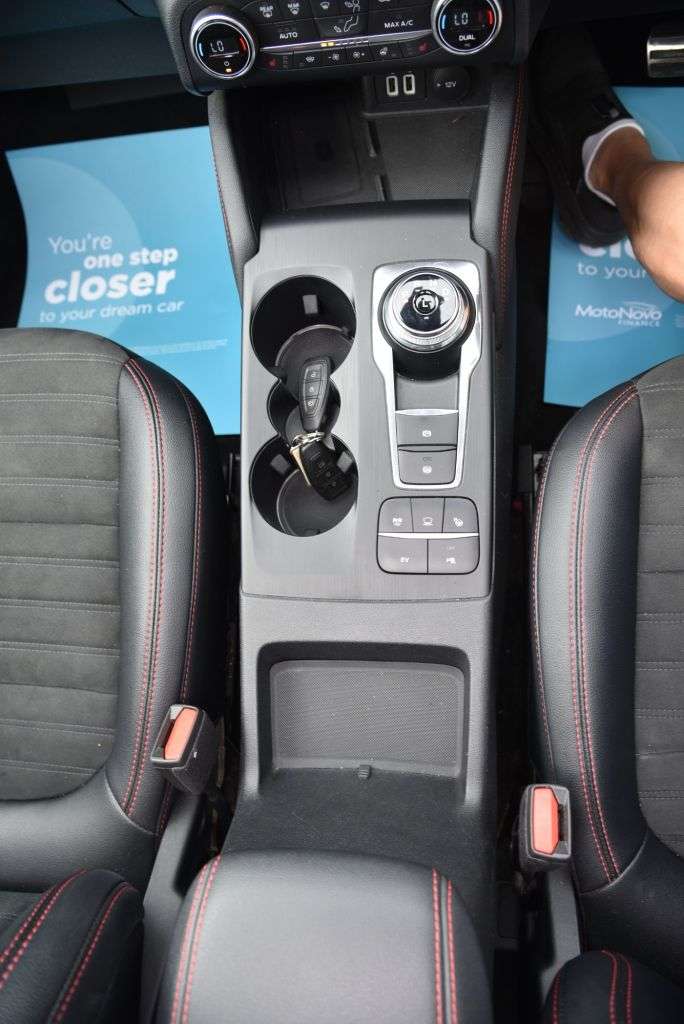 2021 FORD KUGA 2021 FORD KUGA
