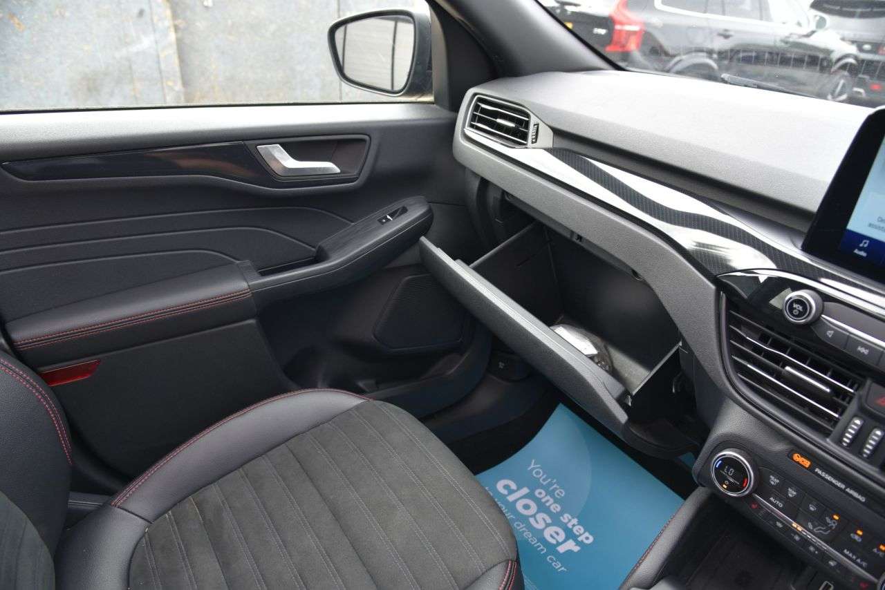 2021 FORD KUGA 2021 FORD KUGA