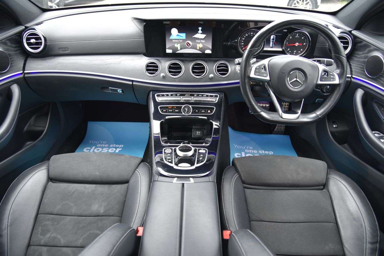 A 2017 MERCEDES-BENZ E CLASS 2.0 E220d AMG Line Estate 5dr Diesel G-Tronic+ Euro 6 (s/s) (194 ps) LEATHE A 2017 MERCEDES-BENZ E CLASS 2.0 E220d AMG Line Estate 5dr Diesel G-Tronic+ Euro 6 (s/s) (194 ps) LEATHE