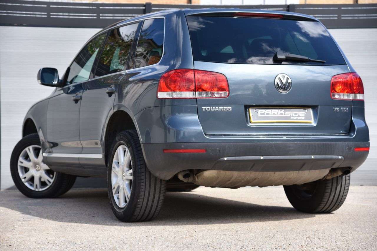 A 2007 VOLKSWAGEN TOUAREG 3.0 TDI V6 SE SUV 5dr Diesel Automatic (294 g/km, 222 bhp) PRIVACY | LEATHE A 2007 VOLKSWAGEN TOUAREG 3.0 TDI V6 SE SUV 5dr Diesel Automatic (294 g/km, 222 bhp) PRIVACY | LEATHE