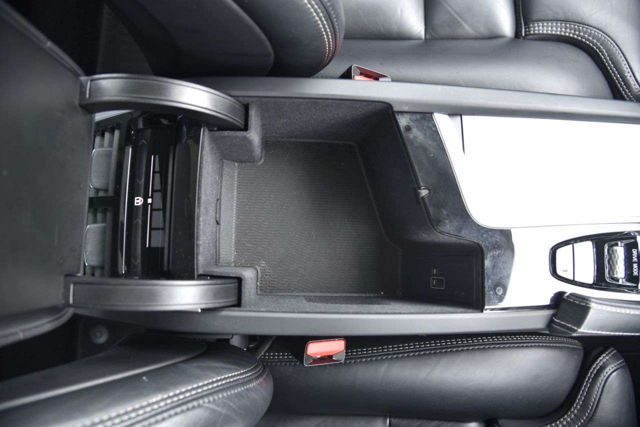 2019 VOLVO XC90 2019 VOLVO XC90
