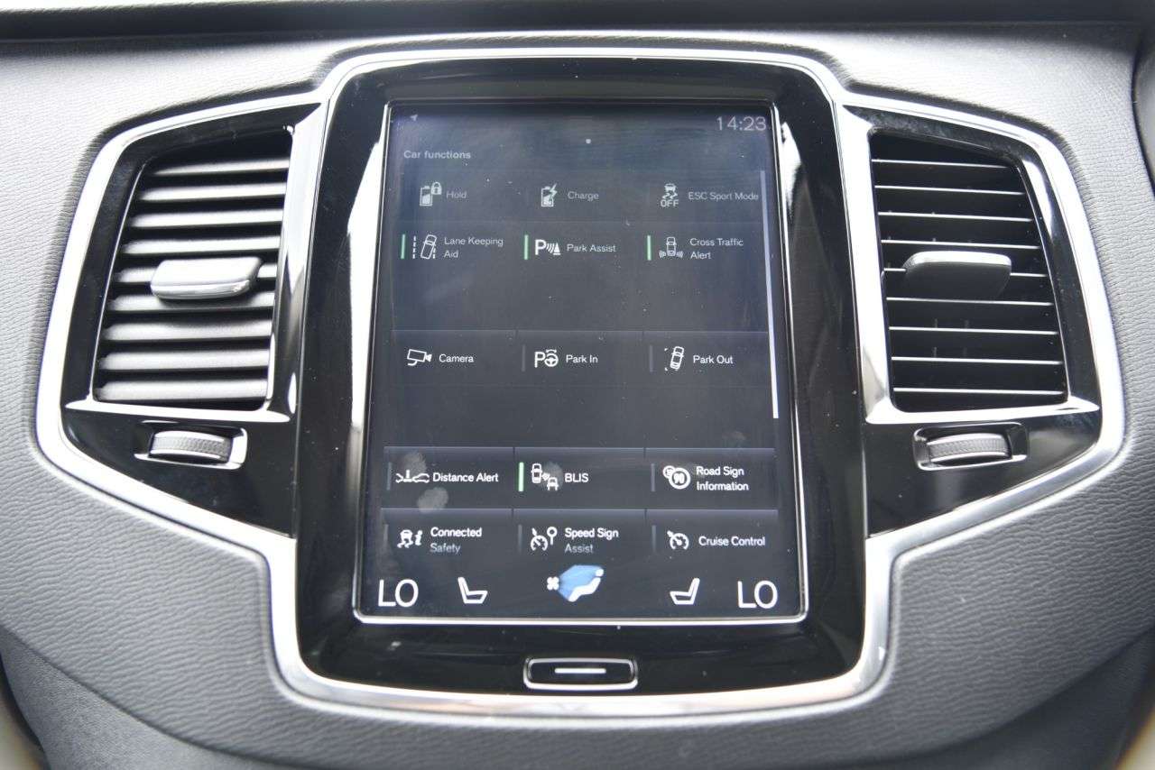 2019 VOLVO XC90 2019 VOLVO XC90