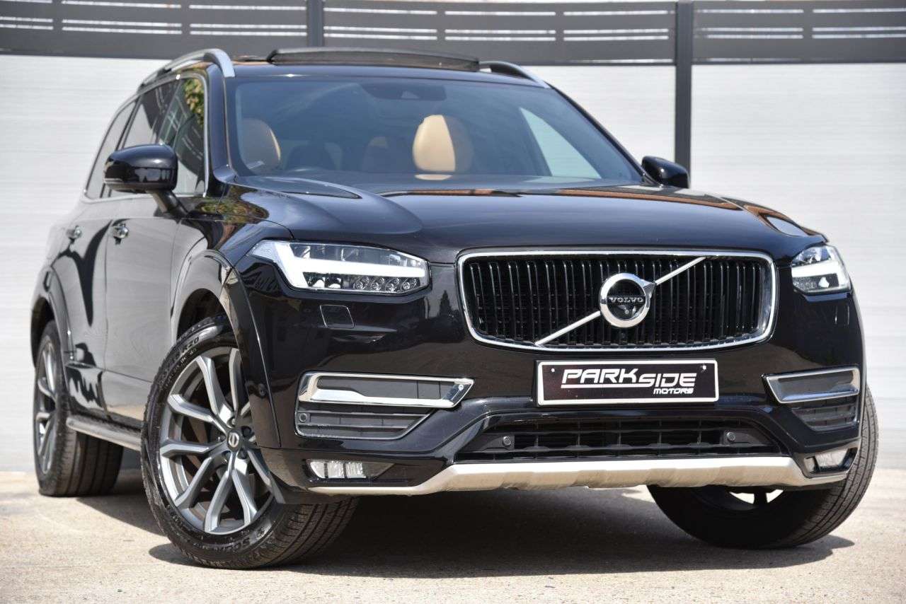 A 2017 VOLVO XC90 2.0 D5 PowerPulse Momentum SUV 5dr Diesel Auto 4WD Euro 6 (s/s) (235 ps) XE A 2017 VOLVO XC90 2.0 D5 PowerPulse Momentum SUV 5dr Diesel Auto 4WD Euro 6 (s/s) (235 ps) XE