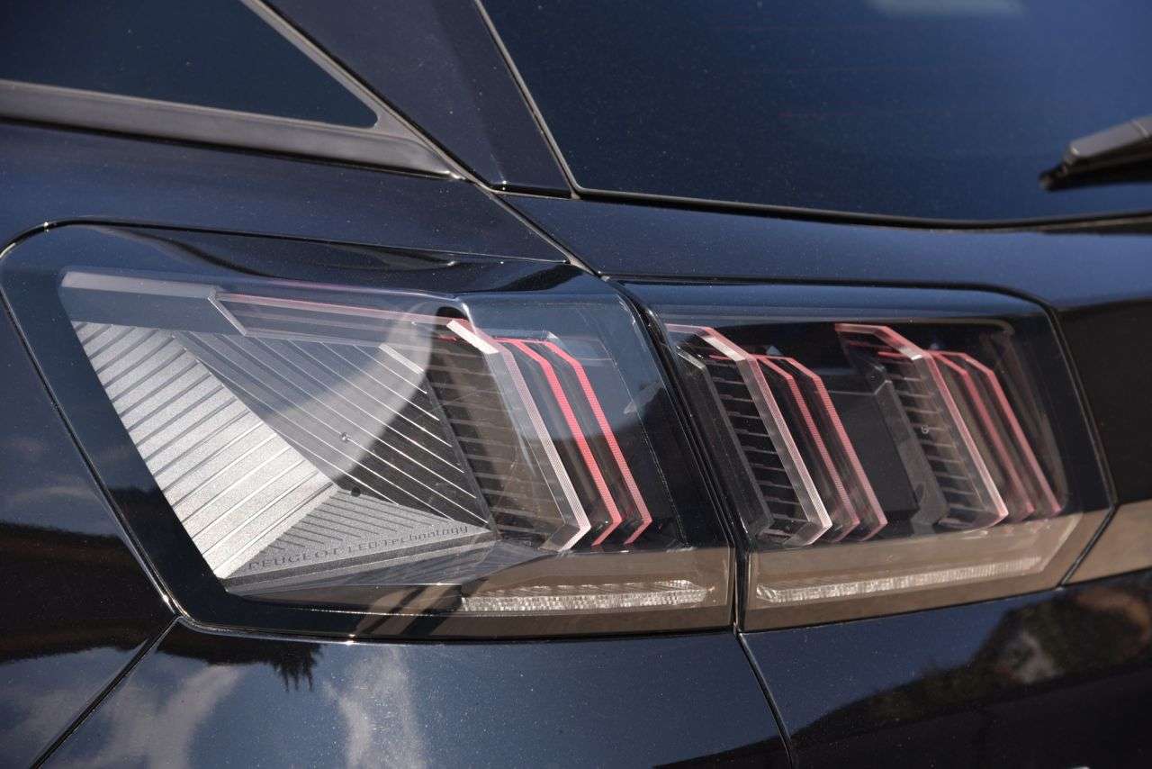 2022 PEUGEOT 3008 2022 PEUGEOT 3008