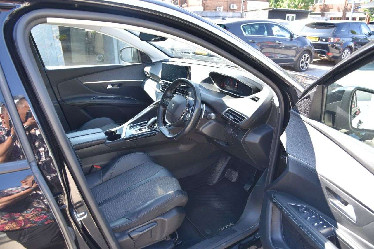 2022 PEUGEOT 3008 2022 PEUGEOT 3008