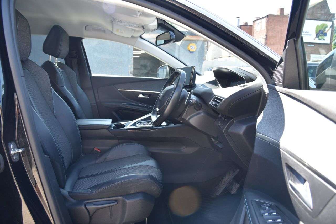 2022 PEUGEOT 3008 2022 PEUGEOT 3008