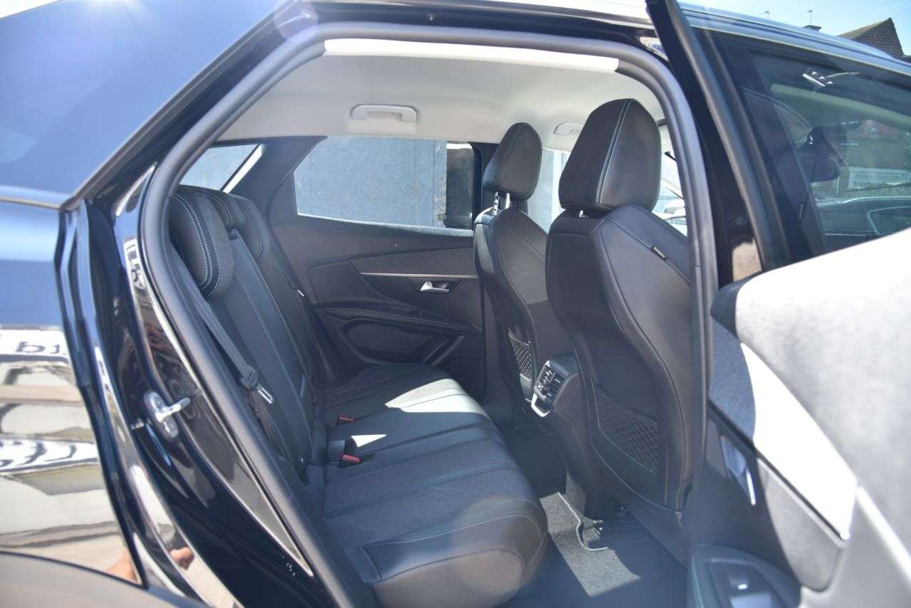 2022 PEUGEOT 3008 2022 PEUGEOT 3008
