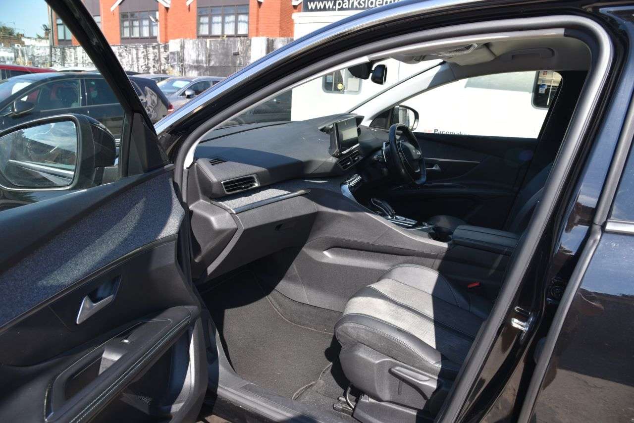 2022 PEUGEOT 3008 2022 PEUGEOT 3008