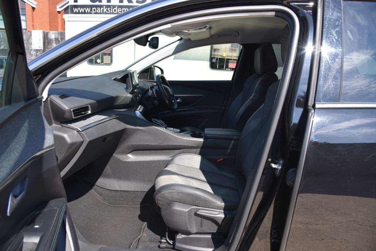 2022 PEUGEOT 3008 2022 PEUGEOT 3008