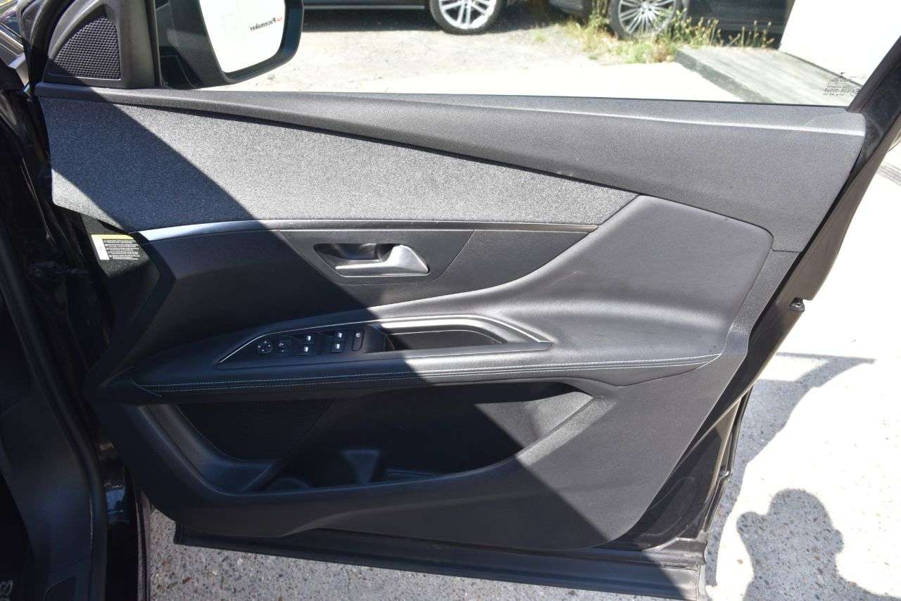 2022 PEUGEOT 3008 2022 PEUGEOT 3008