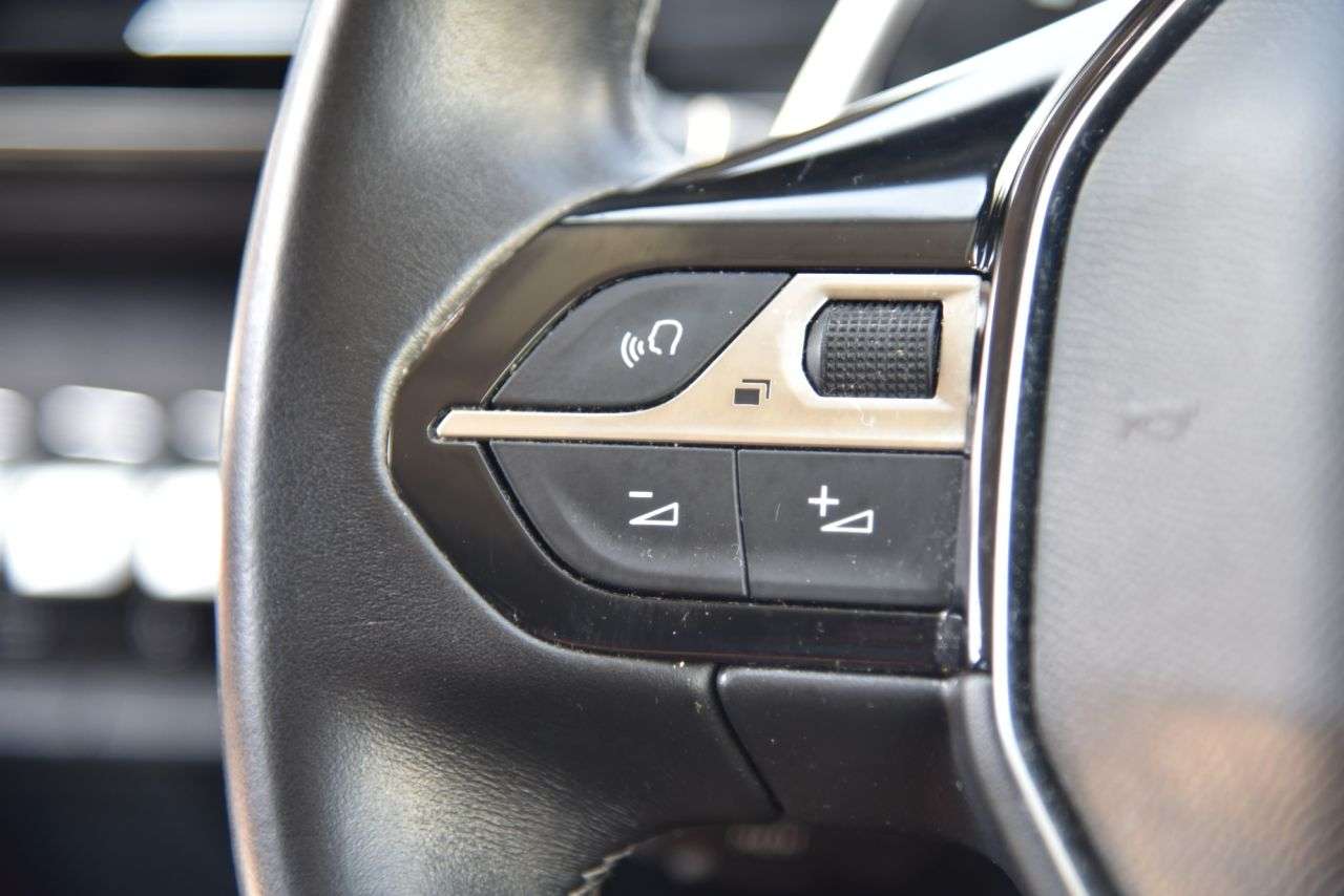 2022 PEUGEOT 3008 2022 PEUGEOT 3008