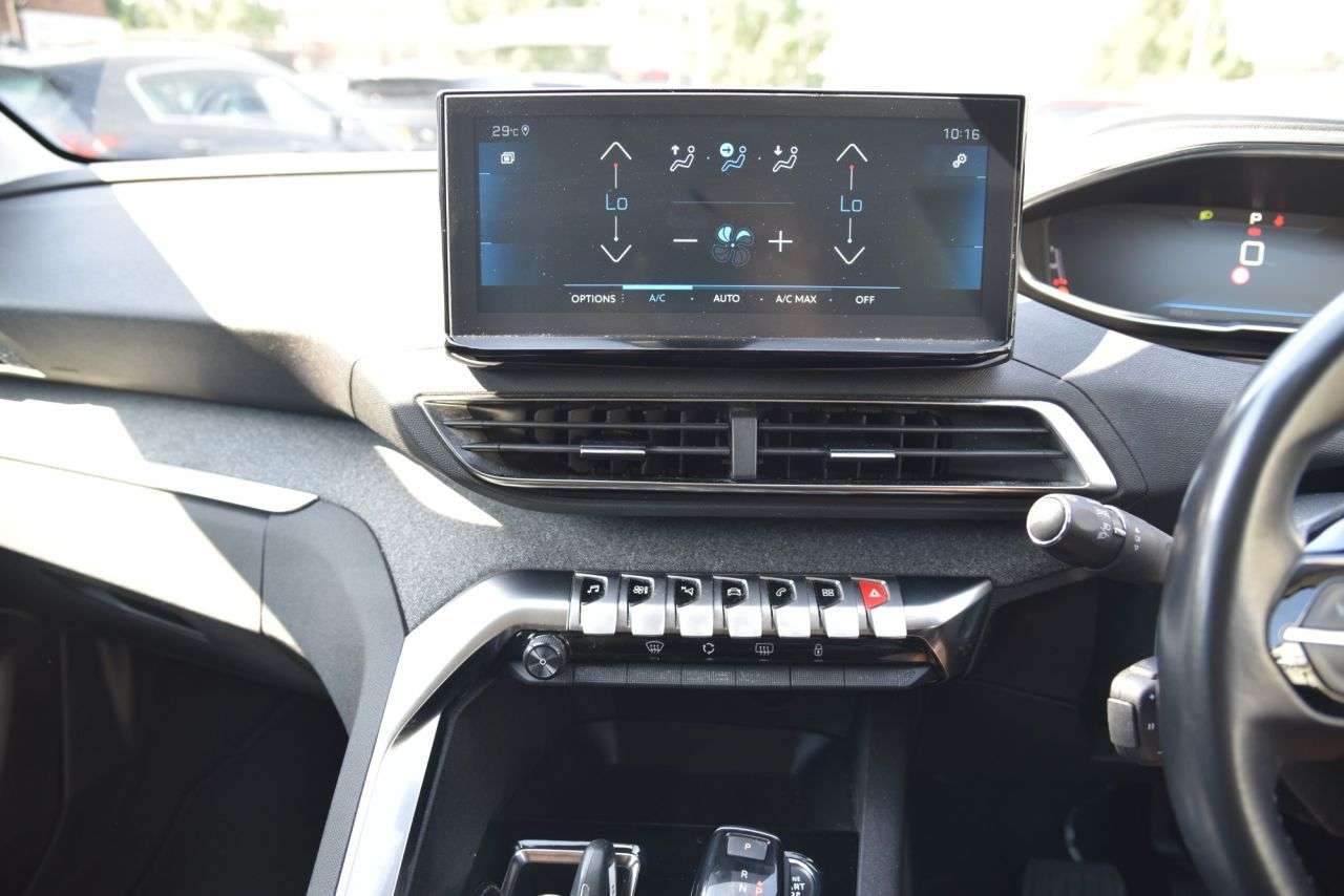2022 PEUGEOT 3008 2022 PEUGEOT 3008