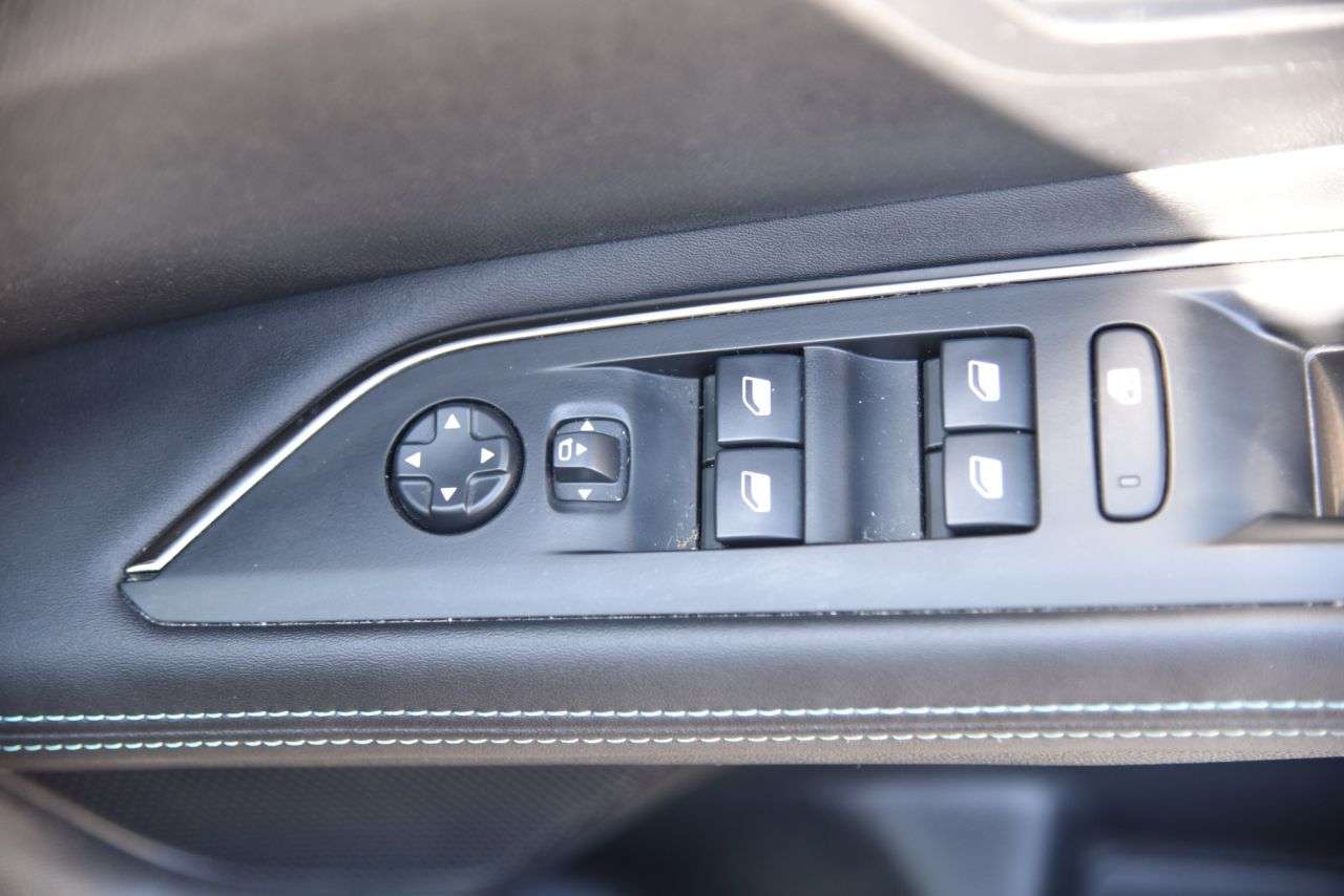 2022 PEUGEOT 3008 2022 PEUGEOT 3008