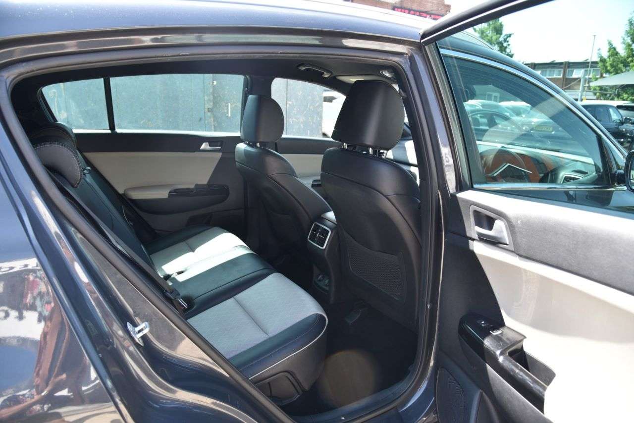 2021 KIA SPORTAGE 2021 KIA SPORTAGE