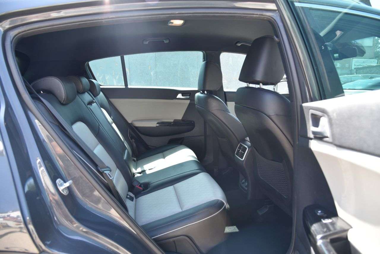 2021 KIA SPORTAGE 2021 KIA SPORTAGE