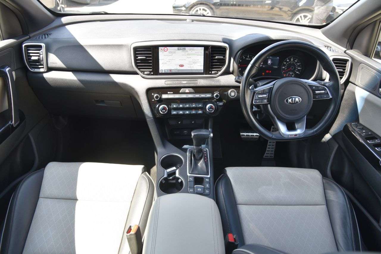 A 2021 KIA SPORTAGE 1.6 T-GDi GT-Line SUV 5dr Petrol DCT AWD Euro 6 (s/s) (174 bhp) FULL LEATHE A 2021 KIA SPORTAGE 1.6 T-GDi GT-Line SUV 5dr Petrol DCT AWD Euro 6 (s/s) (174 bhp) FULL LEATHE