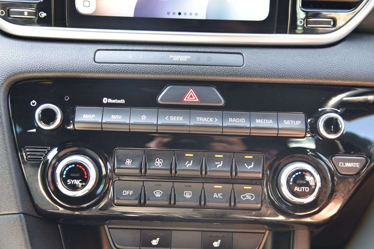 2021 KIA SPORTAGE 2021 KIA SPORTAGE