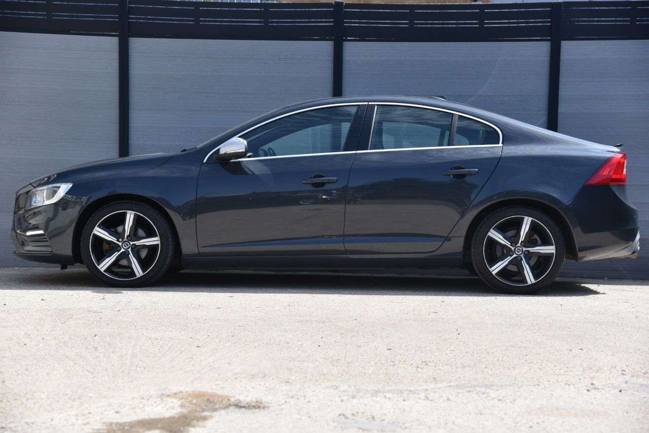 2017 VOLVO S60 2017 VOLVO S60
