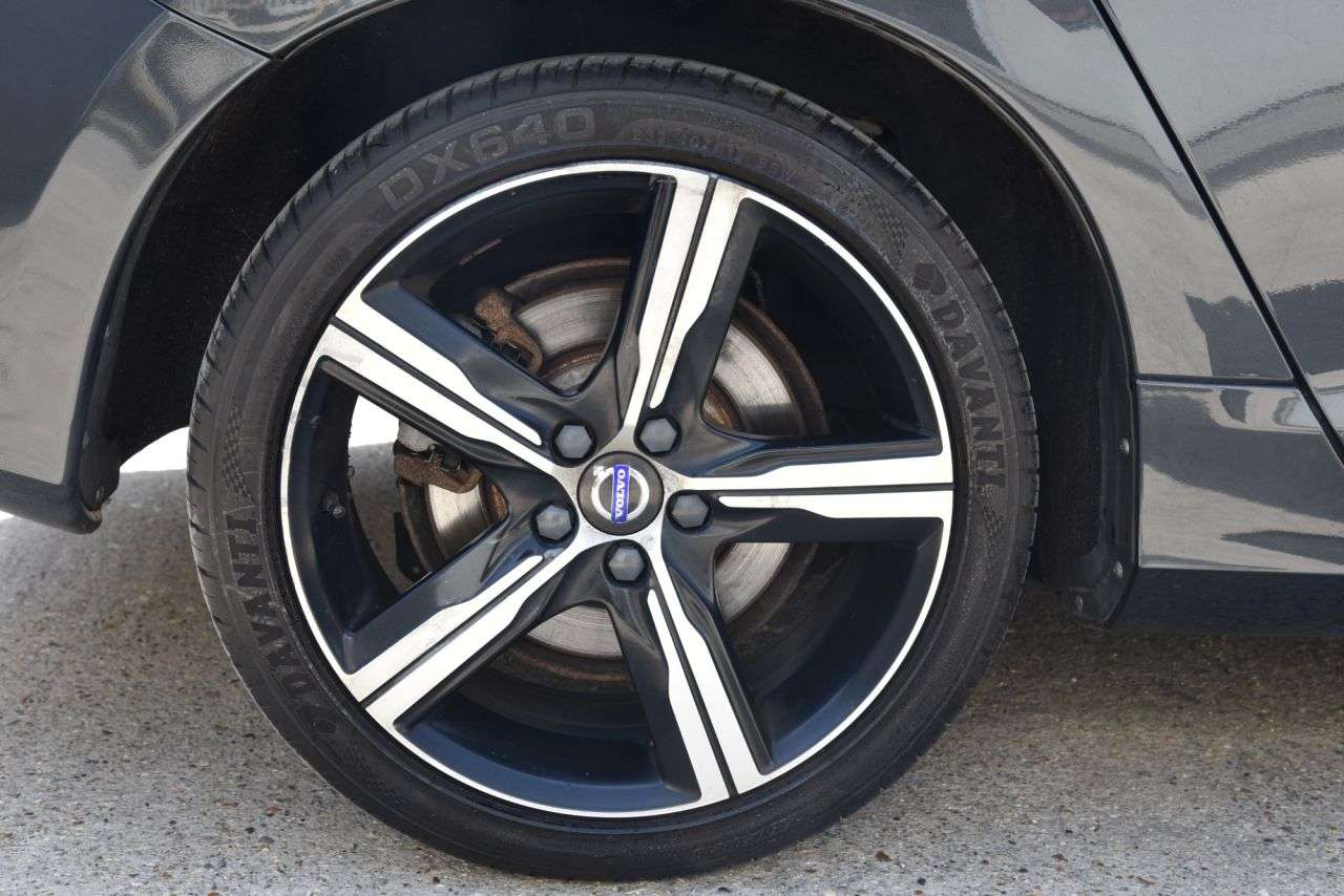 2017 VOLVO S60 2017 VOLVO S60