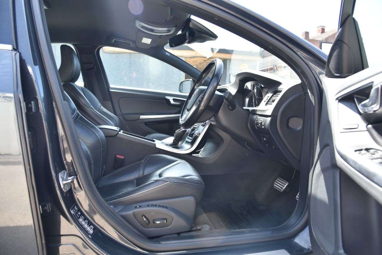 2017 VOLVO S60 2017 VOLVO S60