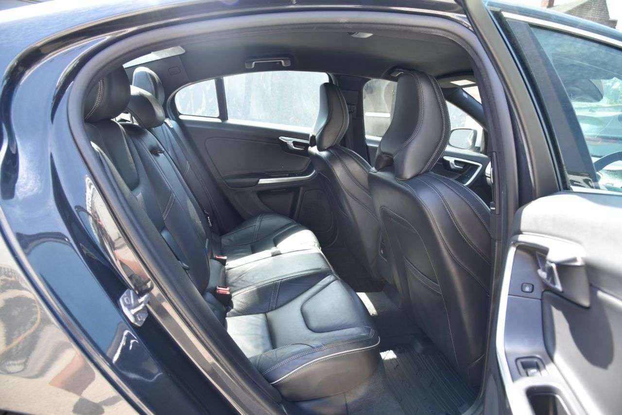 2017 VOLVO S60 2017 VOLVO S60