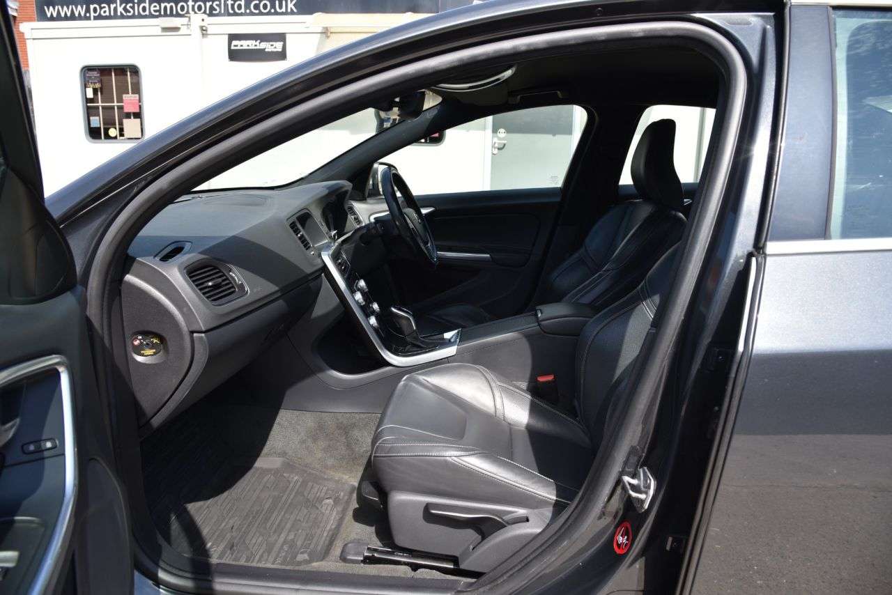 2017 VOLVO S60 2017 VOLVO S60