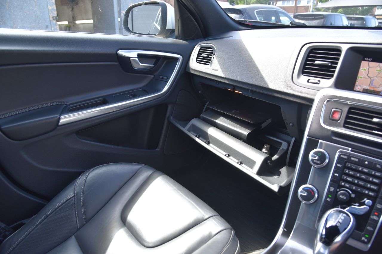 2017 VOLVO S60 2017 VOLVO S60