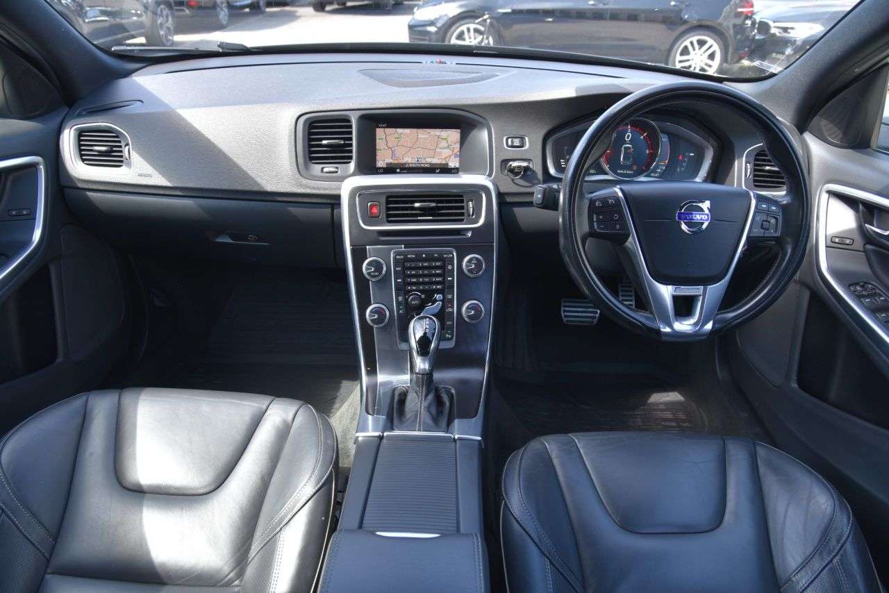 A 2017 VOLVO S60 2.0 D3 R-Design Lux Nav Saloon 4dr Diesel Auto Euro 6 (s/s) (150 ps) PARK A A 2017 VOLVO S60 2.0 D3 R-Design Lux Nav Saloon 4dr Diesel Auto Euro 6 (s/s) (150 ps) PARK A